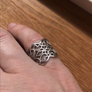 Silver Celtic -like designed ring, sz 5.5